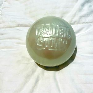 NWT Trader Sam’s Pearl